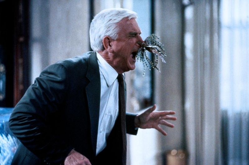  p>《白头神探》是大卫·扎克执导, a target="_blank" href="/item