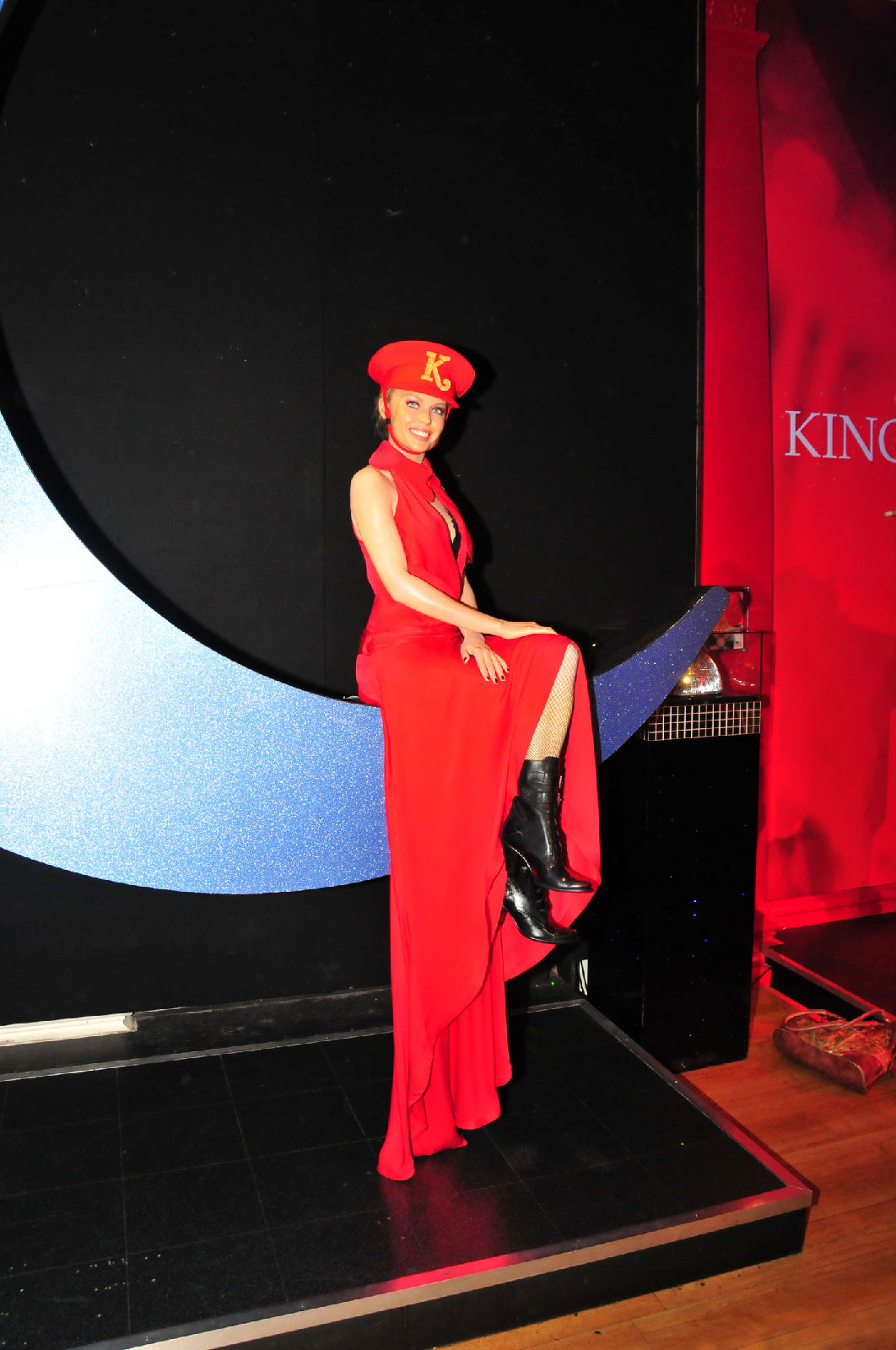  p>杜莎夫人蜡像馆(madame tussauds)是位于英国伦敦的一家蜡像馆.