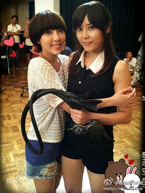  p data-id="gnx3mm629s">蔡颐榛,本名蔡宜臻,艺名五熊,1987年8月23日