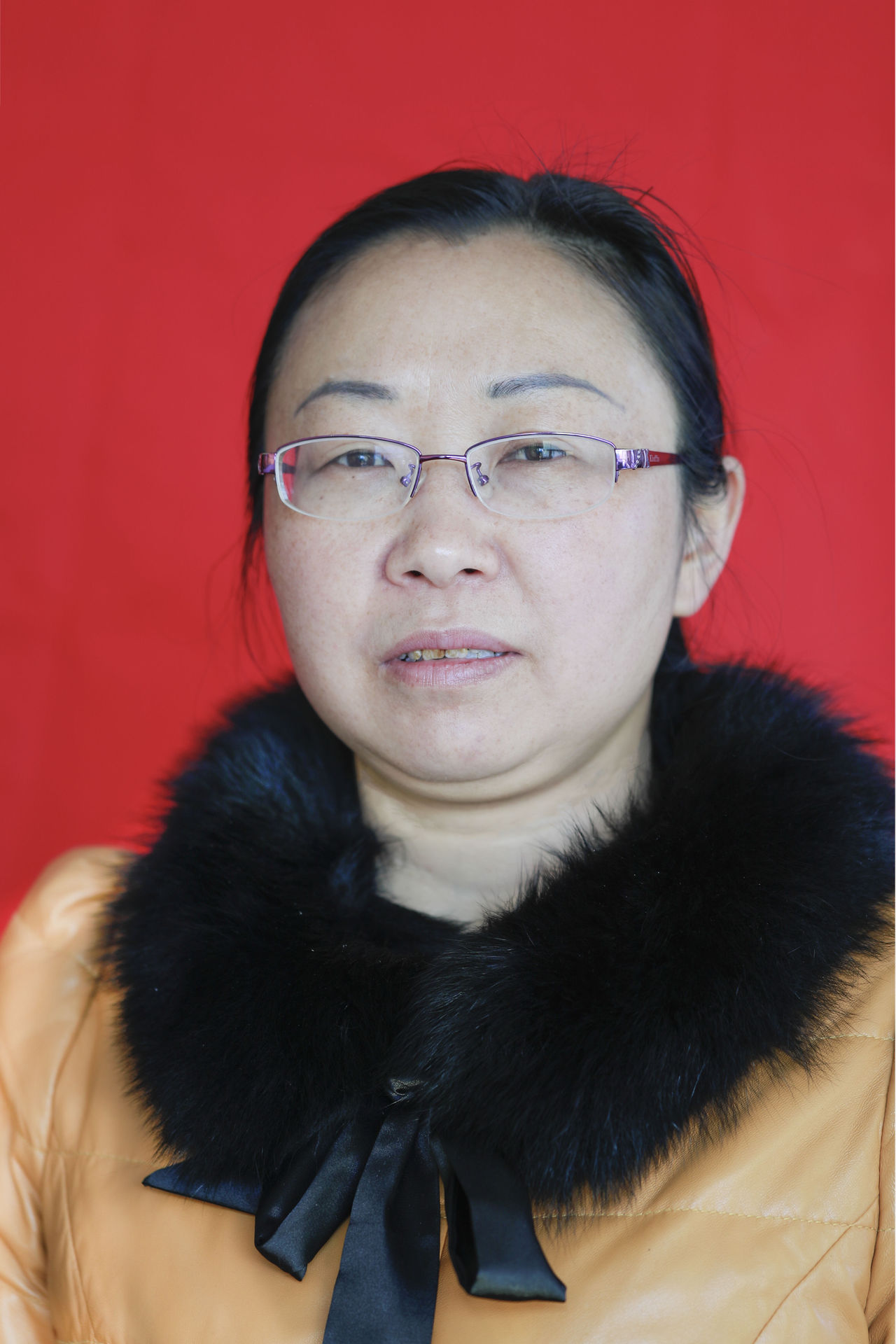 汉族,1970年02月出生,四川省 a target="_blank" href="/item/泸定县