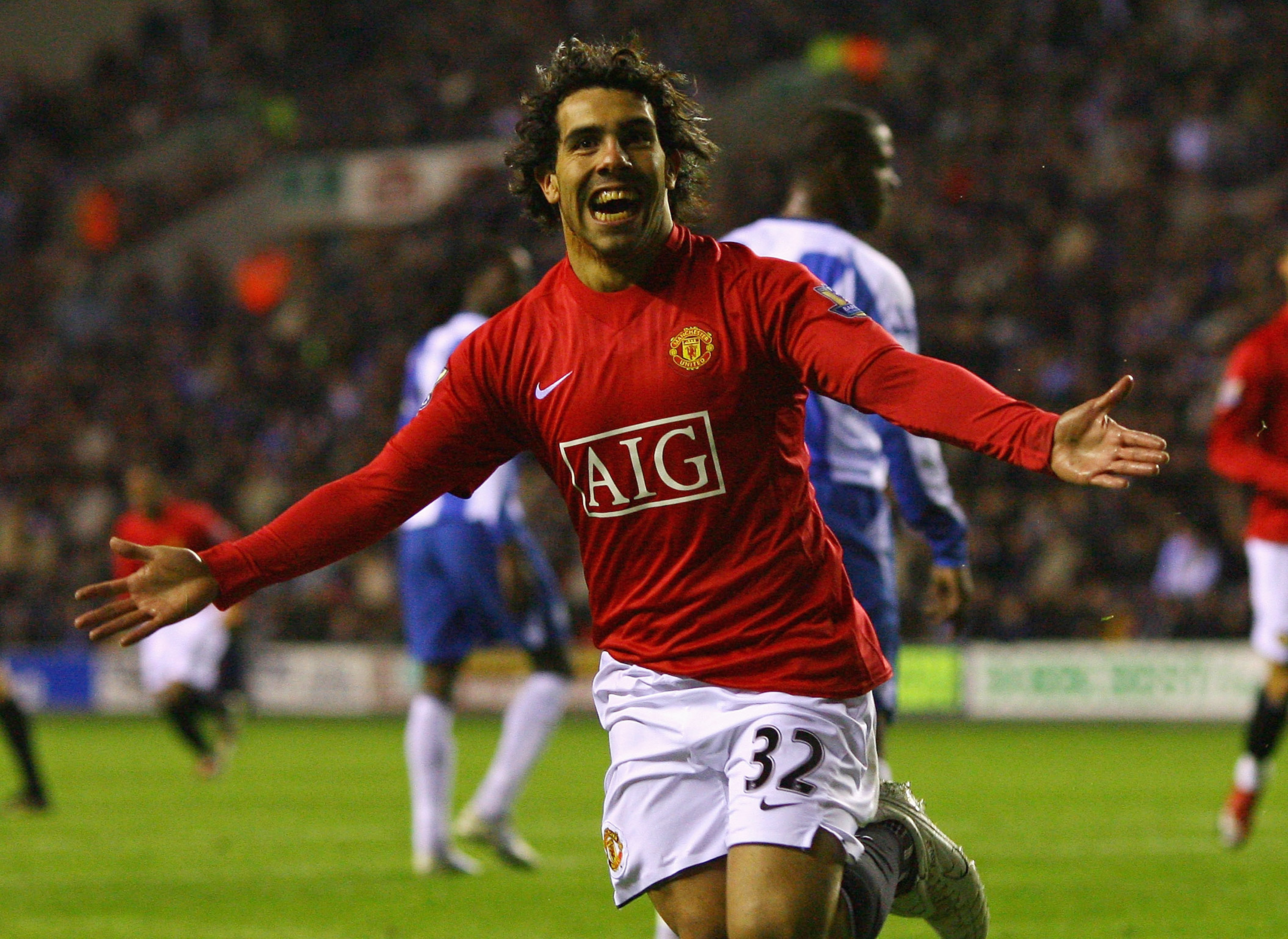  p>卡洛斯·特维斯(carlos tévez),1984年2月5日出生于阿根廷首都布