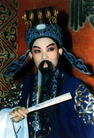  p>徐天红(1925年9月13日-2010年),女,著名越剧老生.