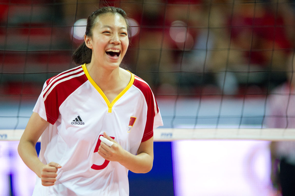  p>王宁,1994年出生,职业是排球运动员,身高191厘米,场上位置是副攻.