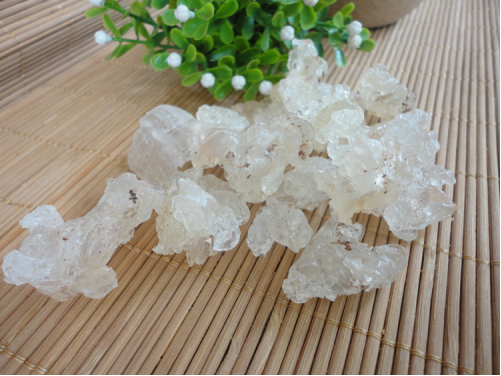 雪燕的功效作用，你吃对了吗？_百科TA说