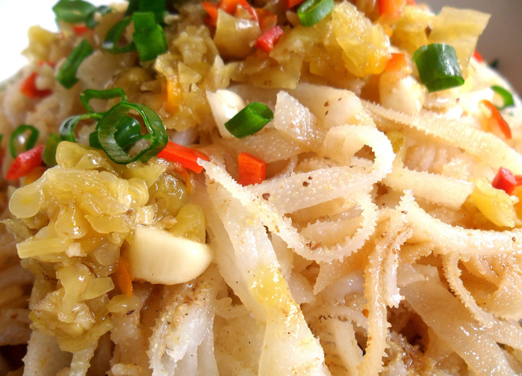 麻椒百叶丝属于凉菜/拌菜,主要食材是牛肚