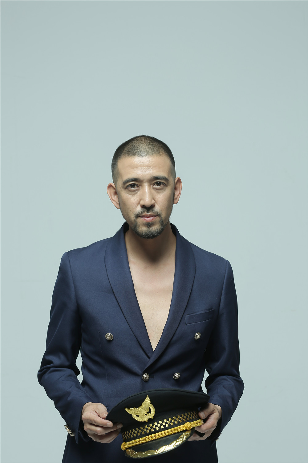  p data-id="gnrtn2t4im">董波,中国内地男演员,签约于 a target="