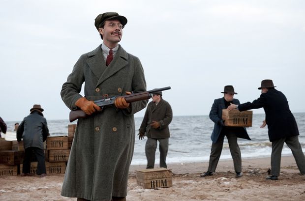  p>《海滨帝国》是根据作家nelson johnson的同名畅销小说改编,由