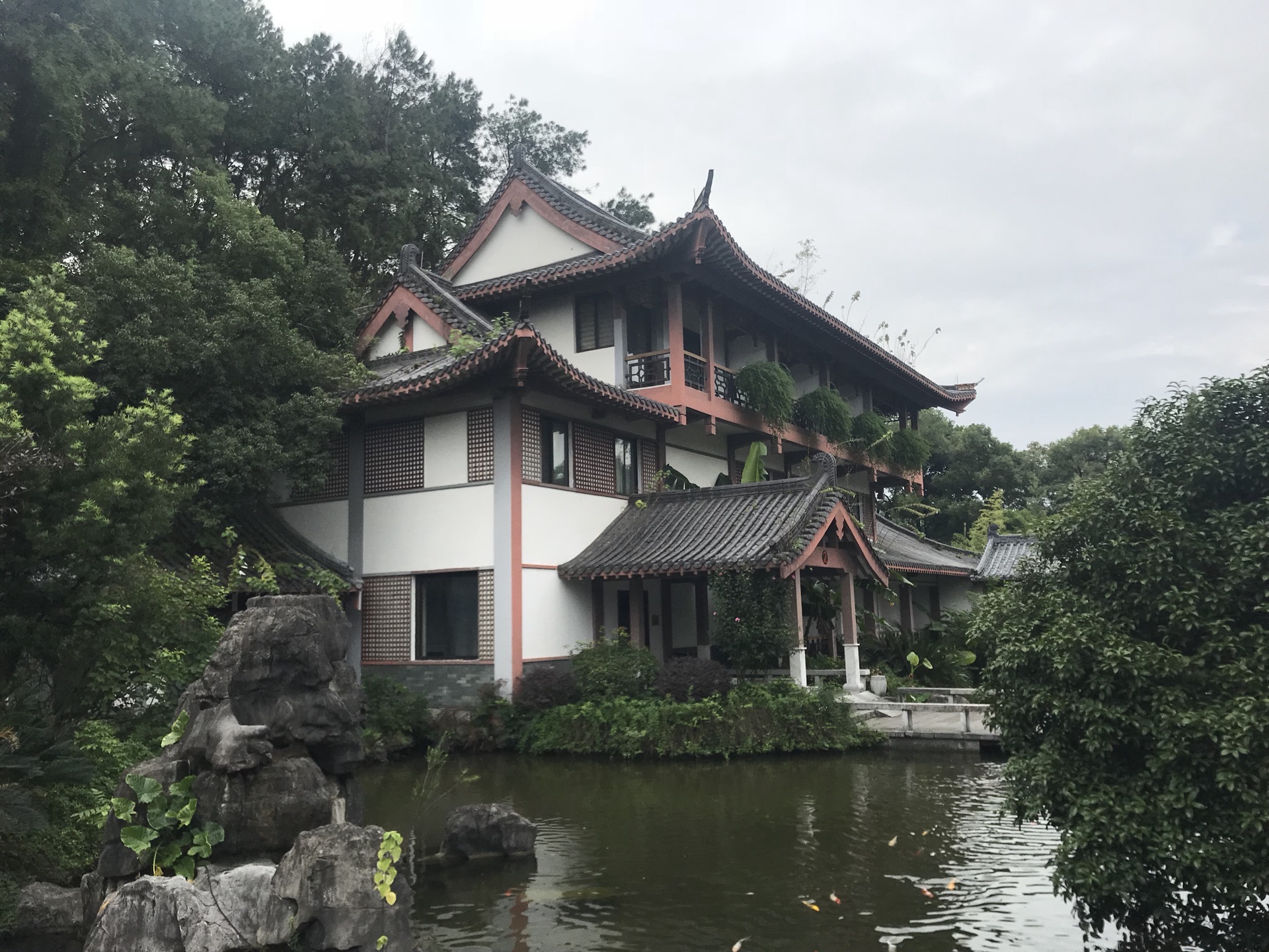  p>桂林园林植物园位于 a href="#" data-lemmaid="7495">桂林 /a>市