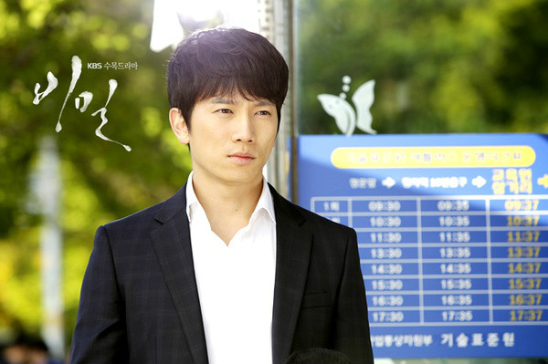 lemmaid="1617">kbs /a>电视台剧本征集大赛中获奖的崔浩哲编剧的 a