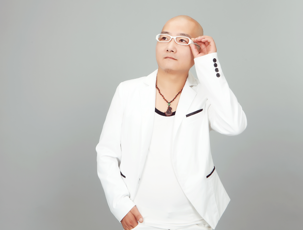  p>《一壶老酒》是陆树铭作词作曲,崔建国演唱的一首歌曲. /p>