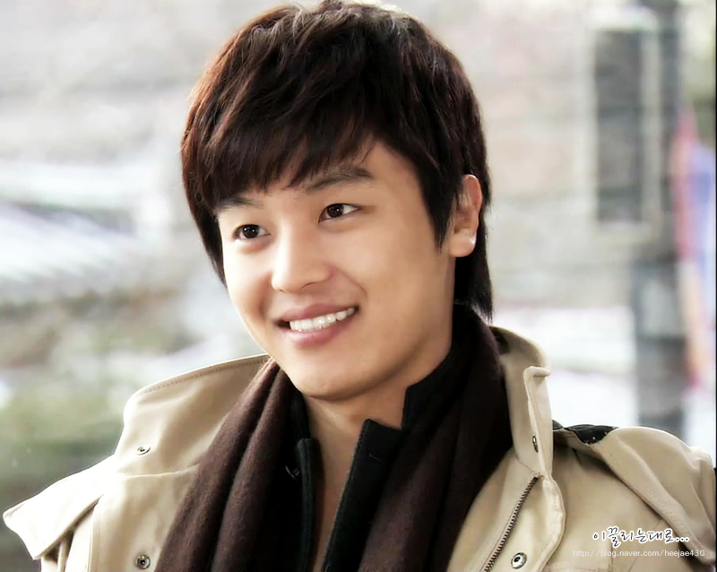  p>延宇振(         )1984年7月5日出生于韩国江原道江陵市,韩国男