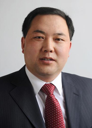  p>郝爱龙,男,汉族,生于1976年9月,甘肃宕昌人,中共党员,大学学历.