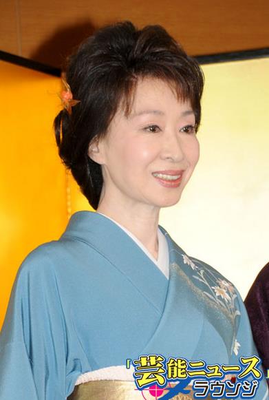 三田佳子