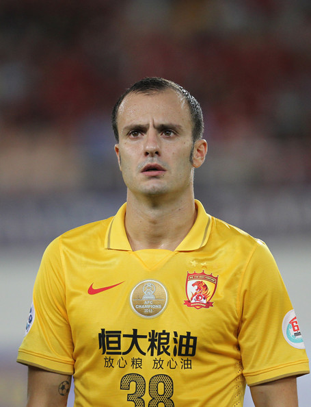  p>阿尔贝托·吉拉迪诺(alberto gilardino),1982年7月5日出生于