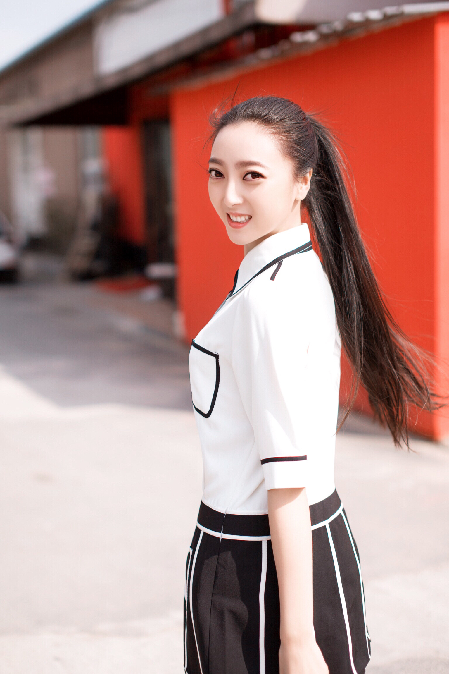  p>方圆,10月4日出生于辽宁沈阳,中国内地女演员,歌手,毕业于 a