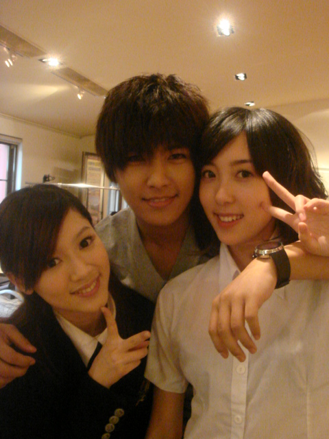 蔡颐榛 /a>,本名 a href="#">蔡宜臻 /a>,原艺名 a href="#">五熊 /a>