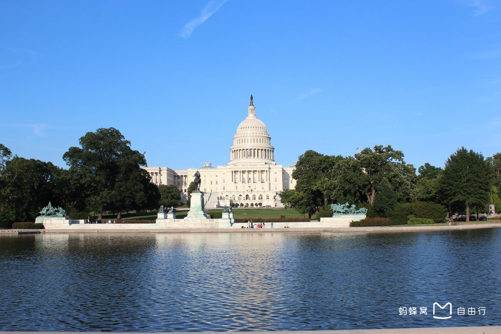  p>国会山(capitol hill)是北马里亚纳群岛的塞班岛的一个居民点,人口