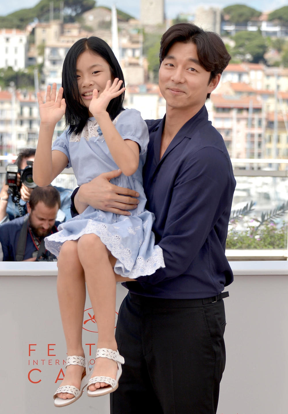  p>《釜山行》是由 a target="_blank" href="/item/延相昊/3411932"