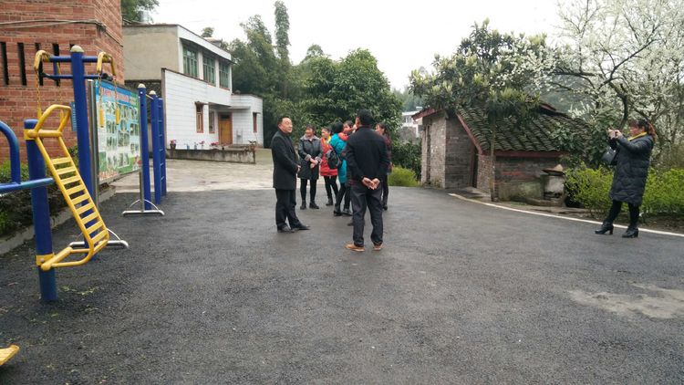  p>季家镇,隶属于重庆市大足区,地处 a target="_blank" href="/item