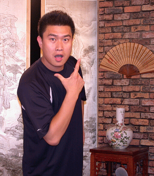 data-id="gnwuqj3aqi">鄢磊,男,山东电视台齐鲁频道《拉呱》栏目主持