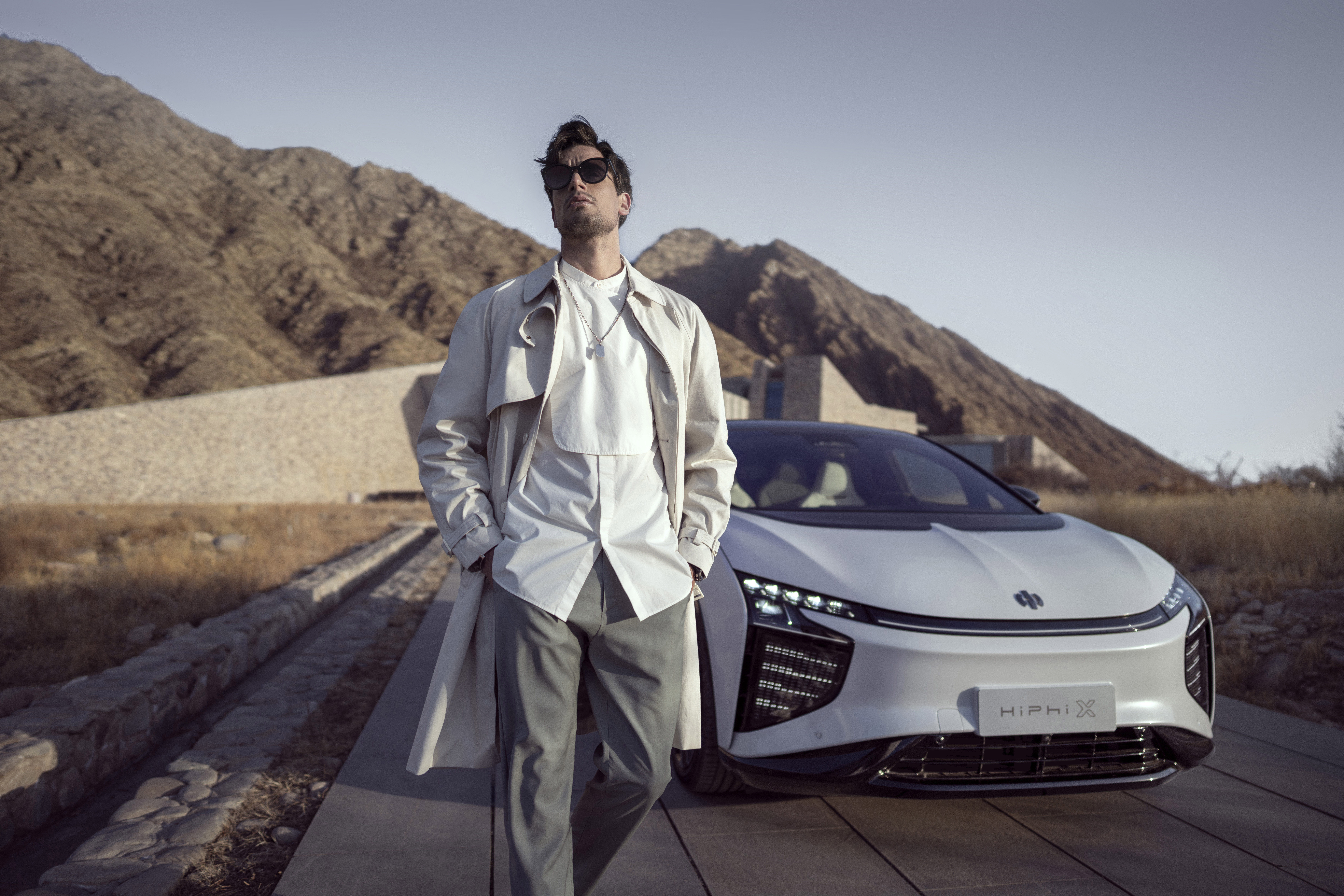  p data-id="gncqbeg532">华人运通(human horizons)是由 a target="