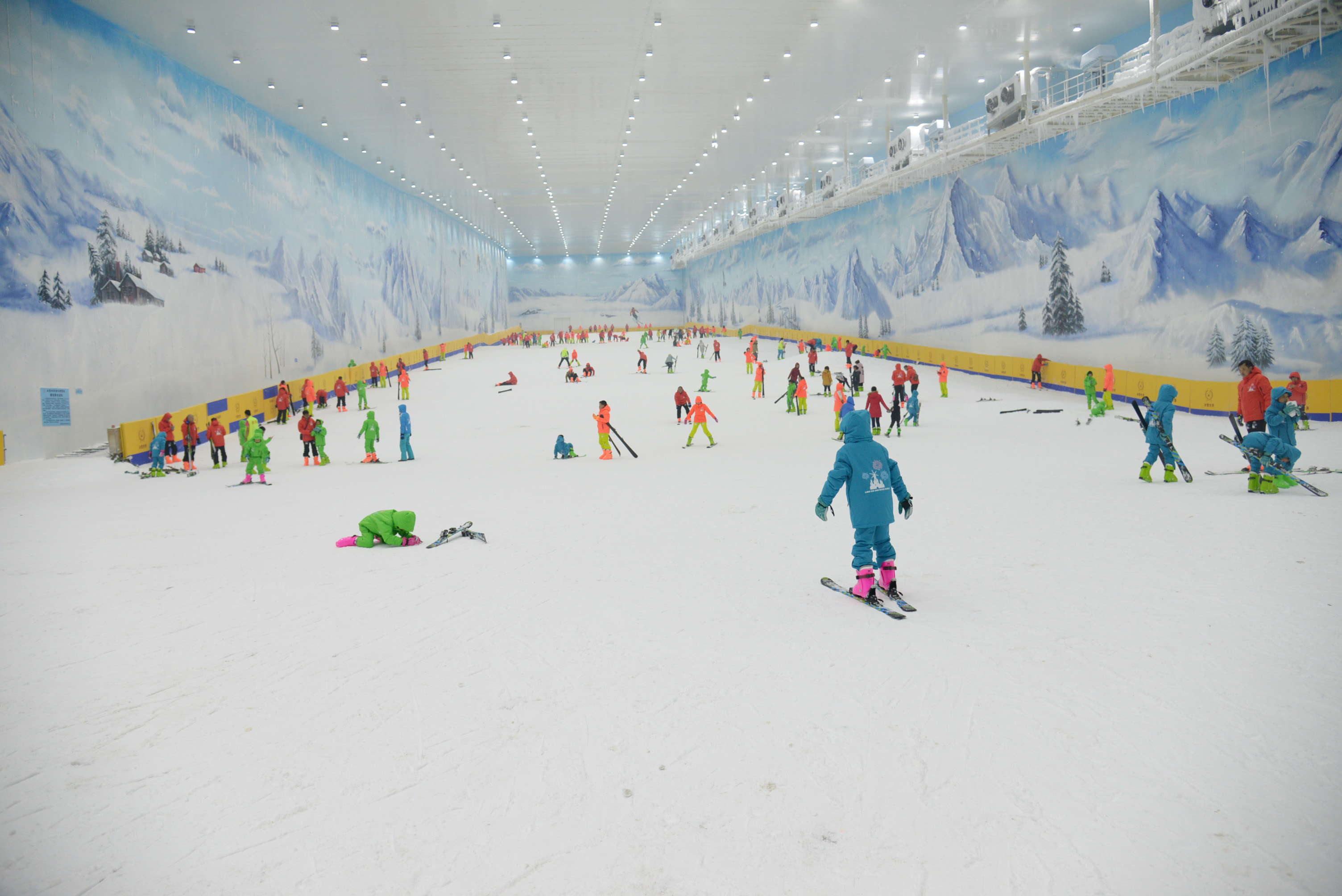荔波冰雪水世界主题乐园