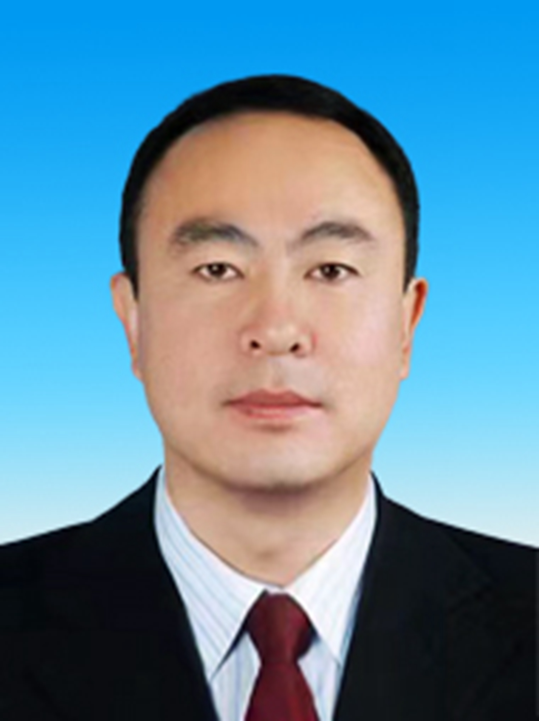 辽宁省瓦房店人,1993年6月入党.
