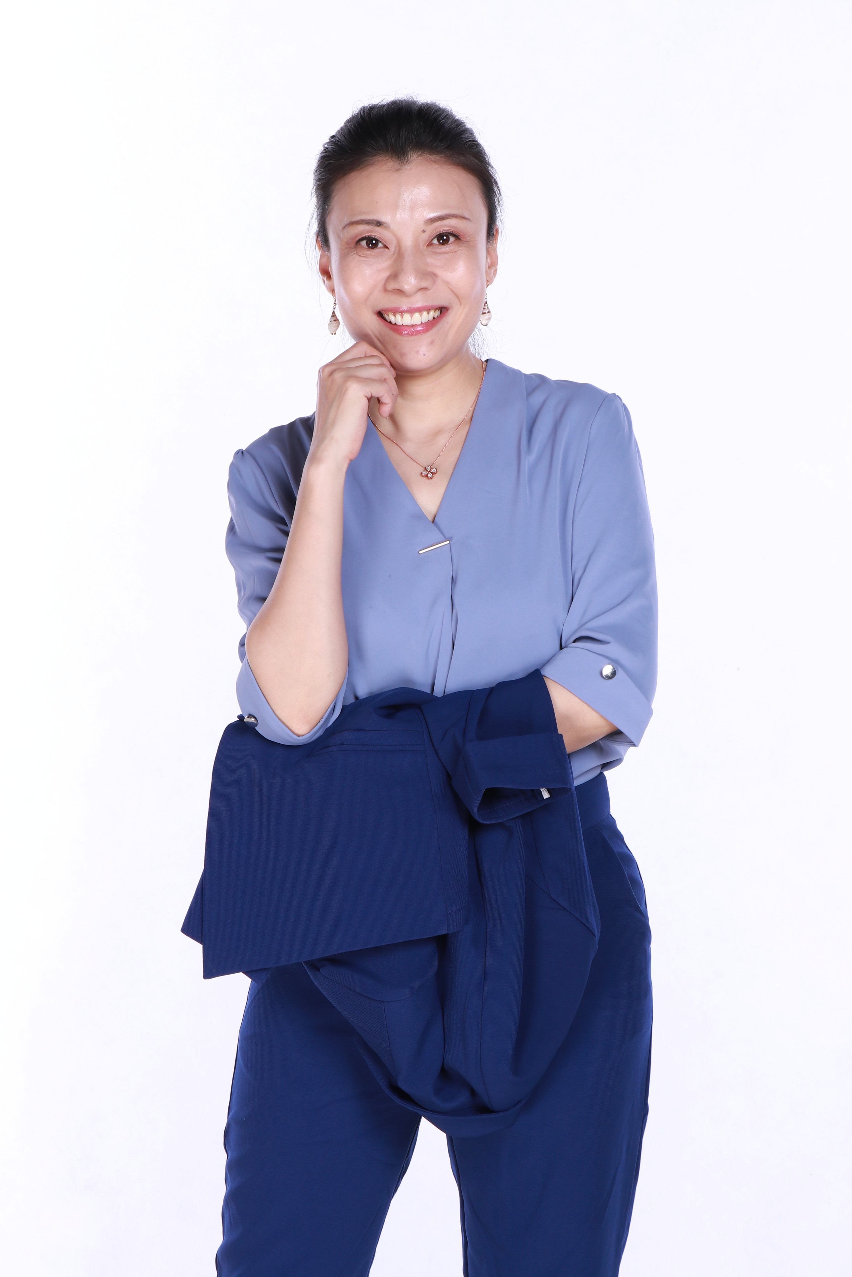 ">茹天,中国内地 a target="_blank" href="/item/影视演员/9228377"