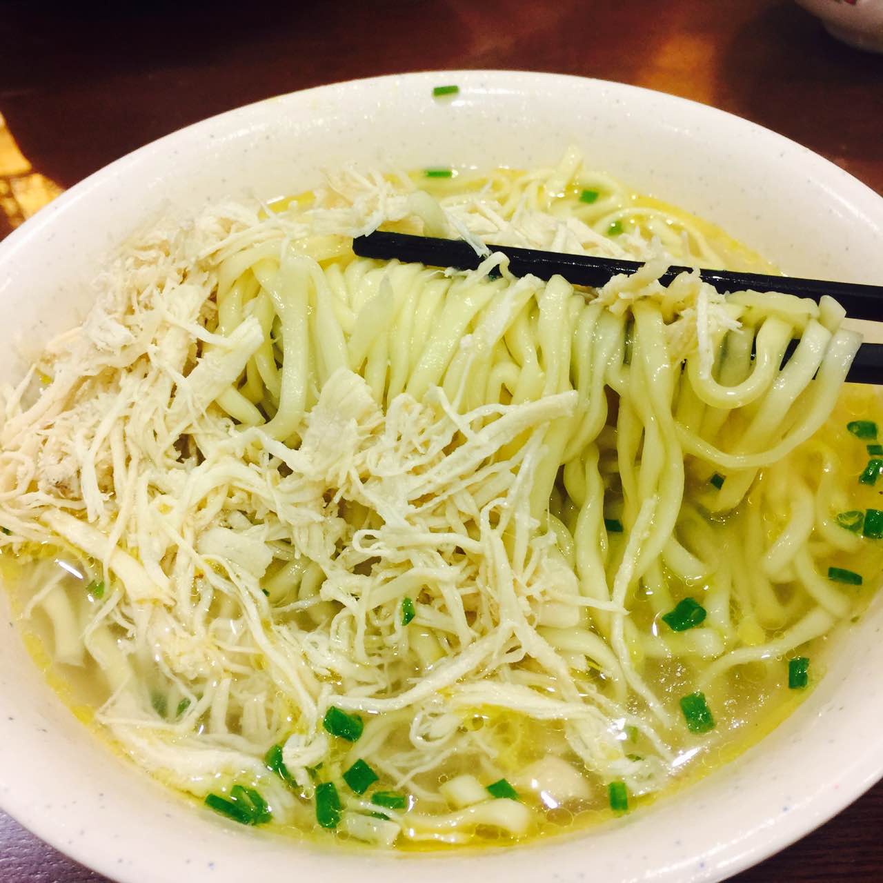  p>鸡丝面,是一种简单而美味的特色 a target="_blank" href="/item