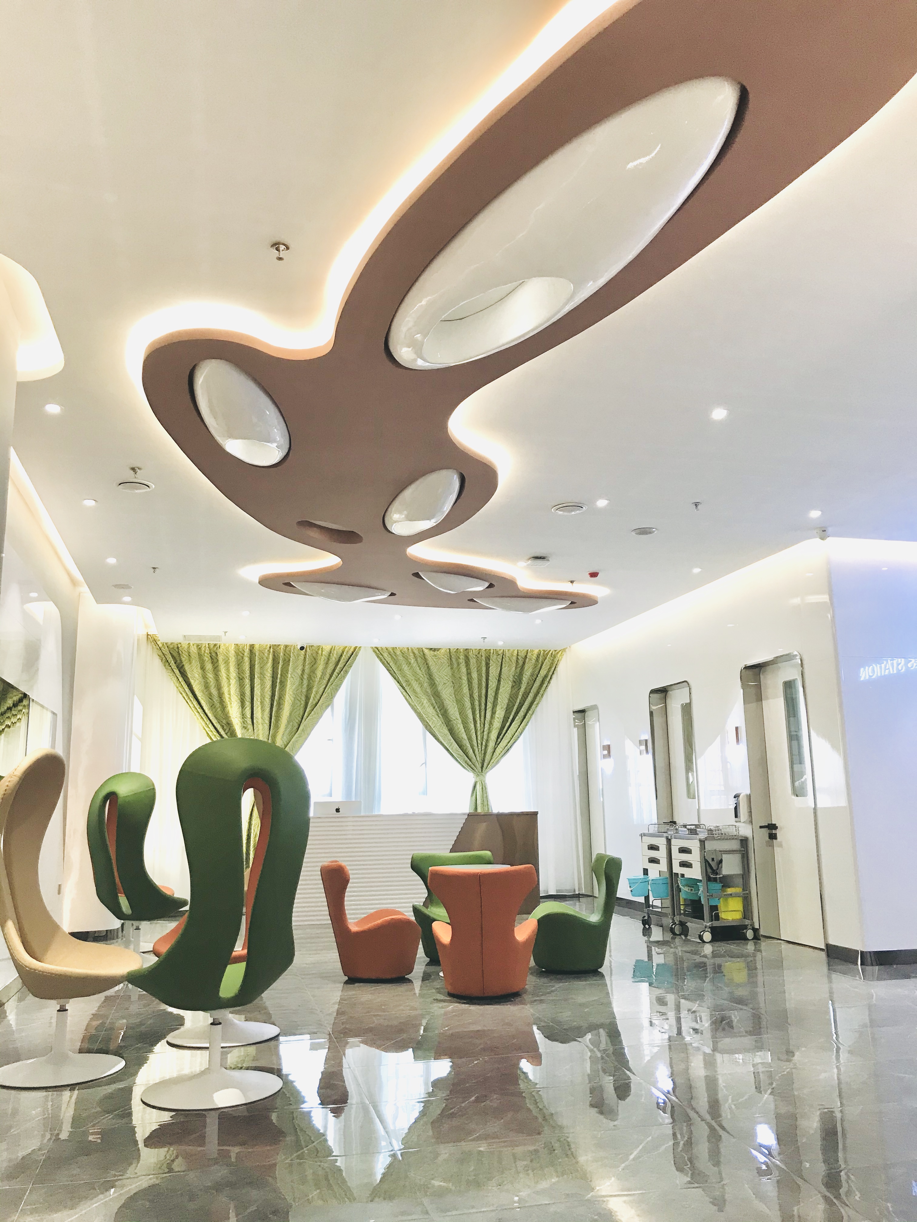 西宁丽滋卡尔门诊有限公司