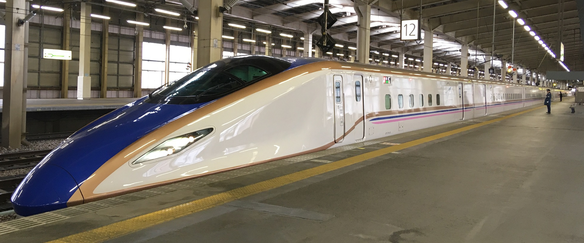  p data-id="typjbsw2mttd"> b>新干线e7系电力动车组 /b>及 b>新干线