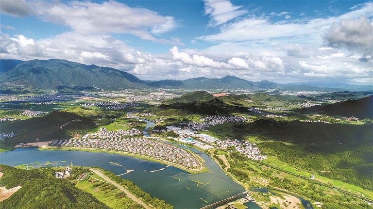  p>三合镇,隶属于浙江省台州市天台县,地处 a target="_blank" href="