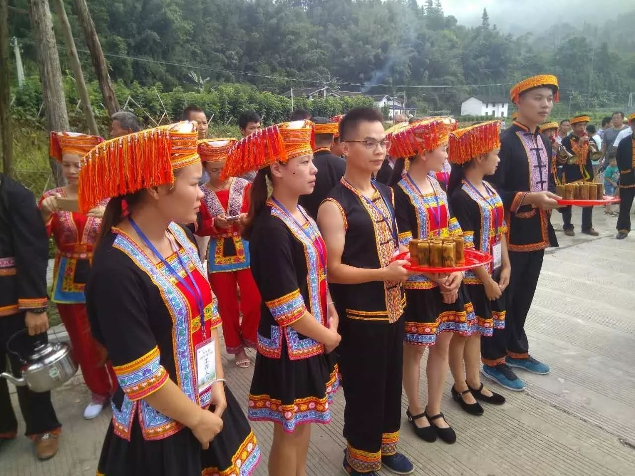 八月初四，夏宜乡瑶族祭祀祖先的盘王节_百科TA说