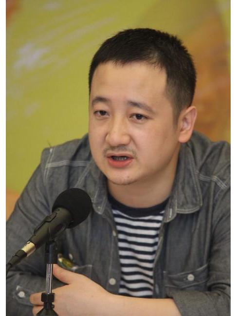  p data-id="gnbx2v95aw">韩杰,1977年出生于山西省孝义市,中国内地