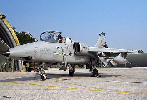  p>战场遮断是指通过 a target="_blank" href="/item/空中力量