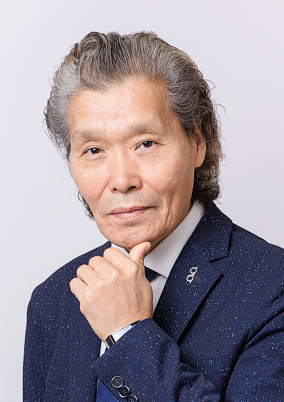  p data-id="gnx0qsnawa">高建伟,号苦耕,杭州美术专科毕业,专业画家