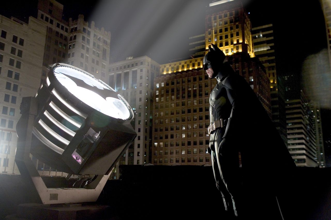  p>《蝙蝠侠:侠影之谜》(batman begins)改编自 a target="_blank"