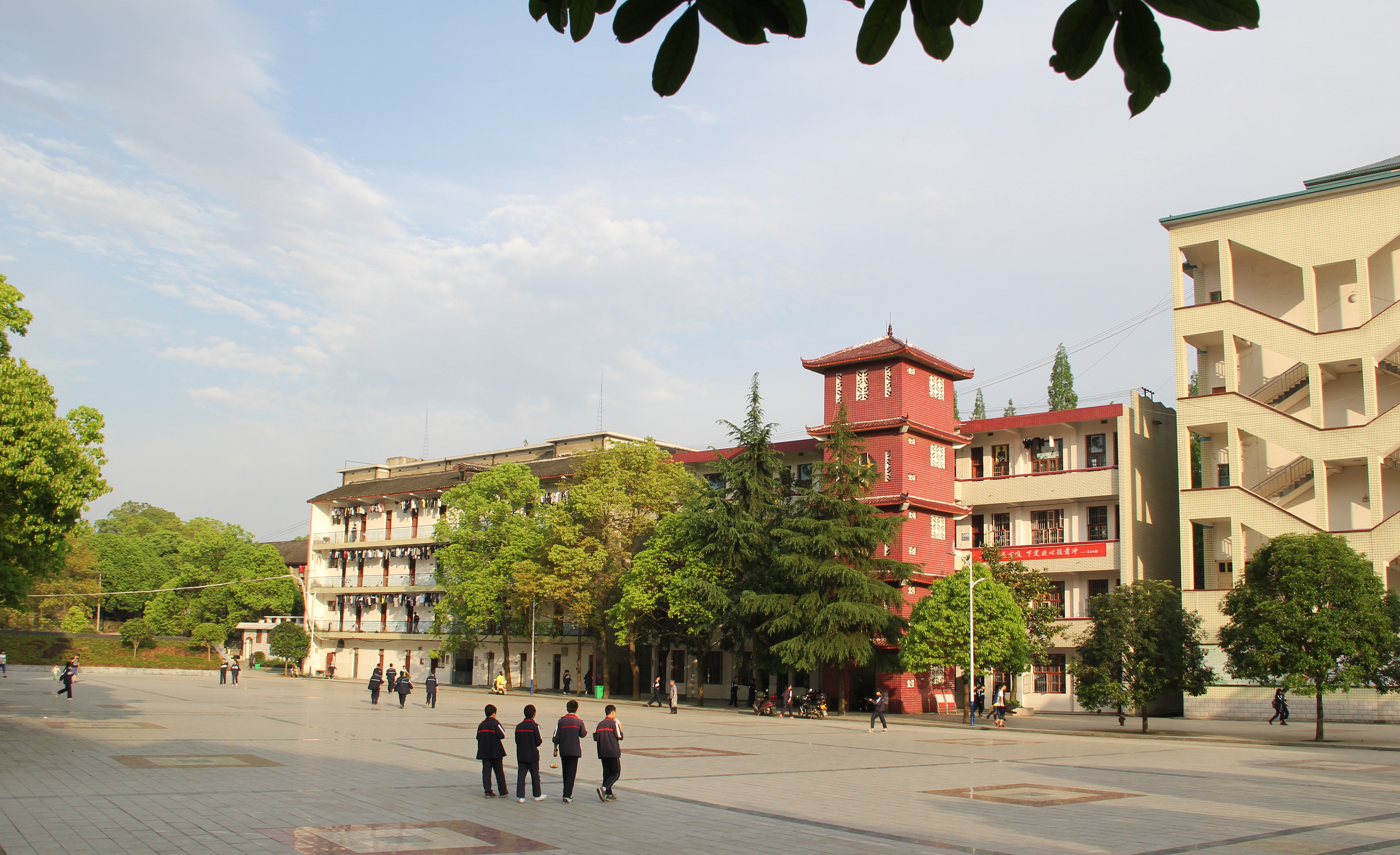 href="/item/芷江侗族自治县">芷江侗族自治县 /a>第一中学简称芷江