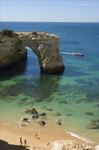  p>伊比利亚半岛(ibérian peninsula),位于 a target="_blank" href=