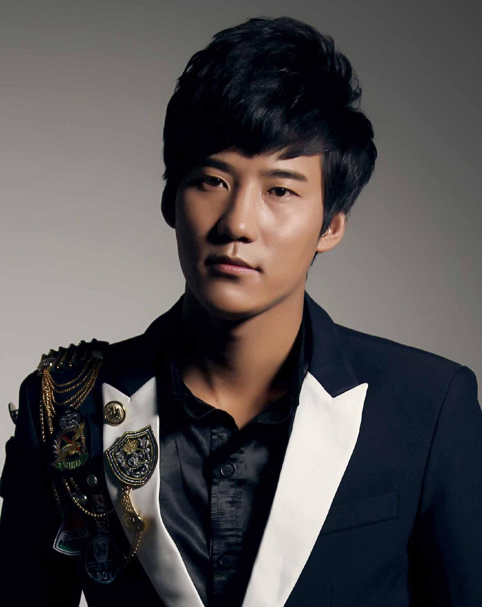  p>西游有爱,原名:《求神》词曲:伍薪蓓 演唱者:藏族歌手扎西华旦