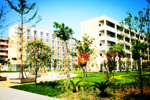 四川省眉山中学校