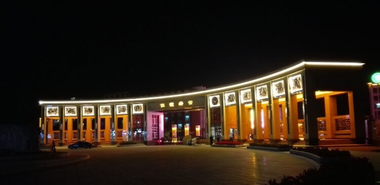  p>白城医学高等专科学校是经吉林省人民政府批准,教育部备案的医学类