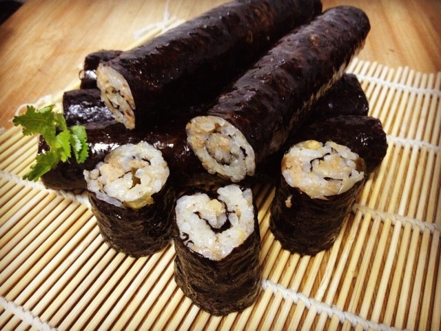 梅干紫菜饭卷