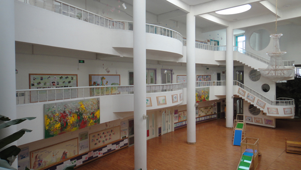  p>哈佛摇篮幼儿园是中国知名幼教机构,在全国享有很高的知名度.