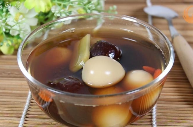 红枣鹌鹑蛋糖水