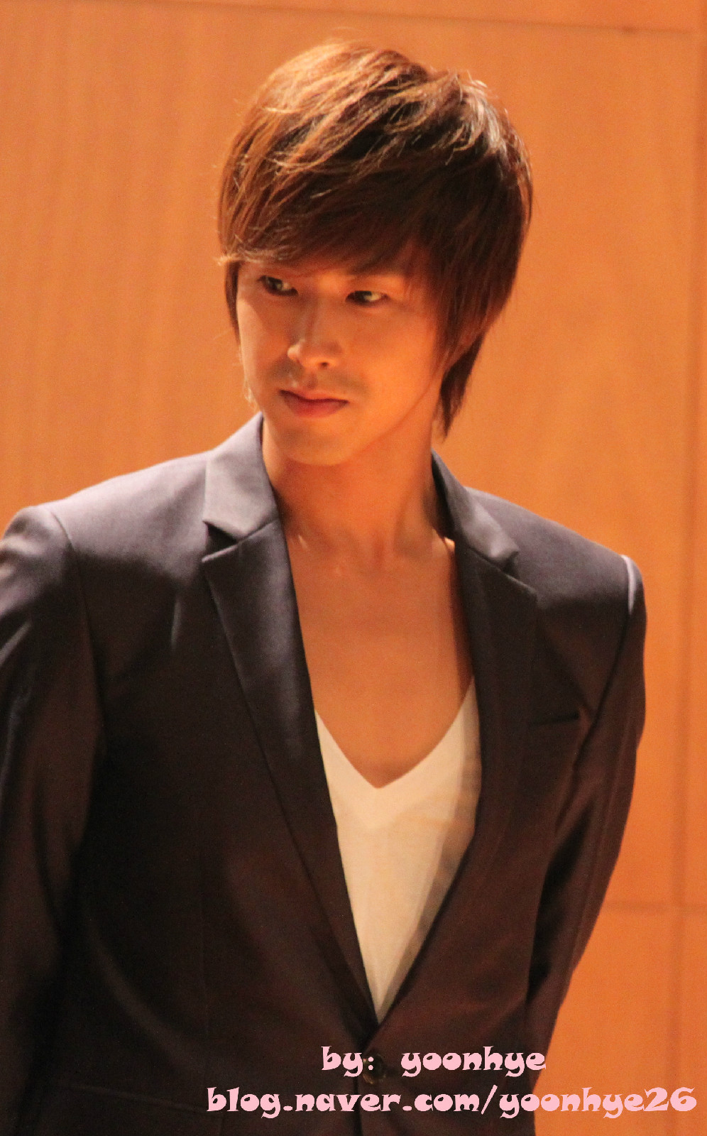  p>郑允浩(jung yunho),1986年2月6日出生于韩国 a target="_blank"