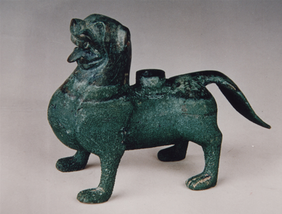  p>汉铜天禄尊是汉代文物,现藏河南博物院. /p>