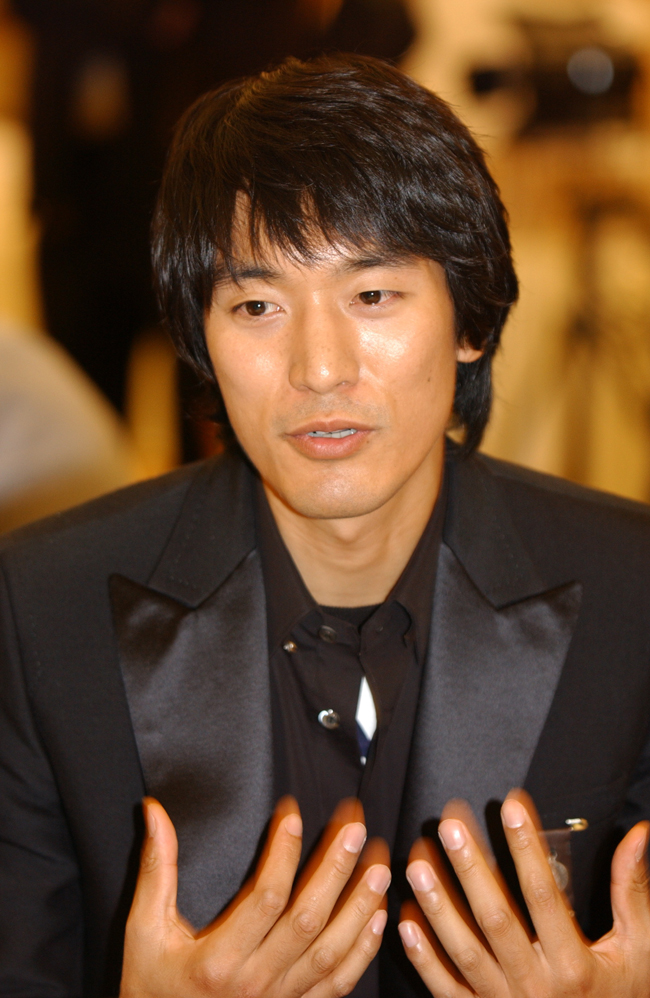 ">申宇哲 /a>导演, a href="#" data-lemmaid="2163475">金恩淑 