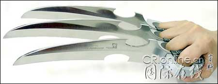  p>在武侠小说当中,爪是一种使用比刀剑等常规武器要少得多的奇门兵器