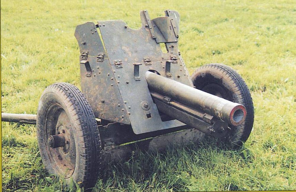 前苏联陆军ob-25式1943年型团属野战炮